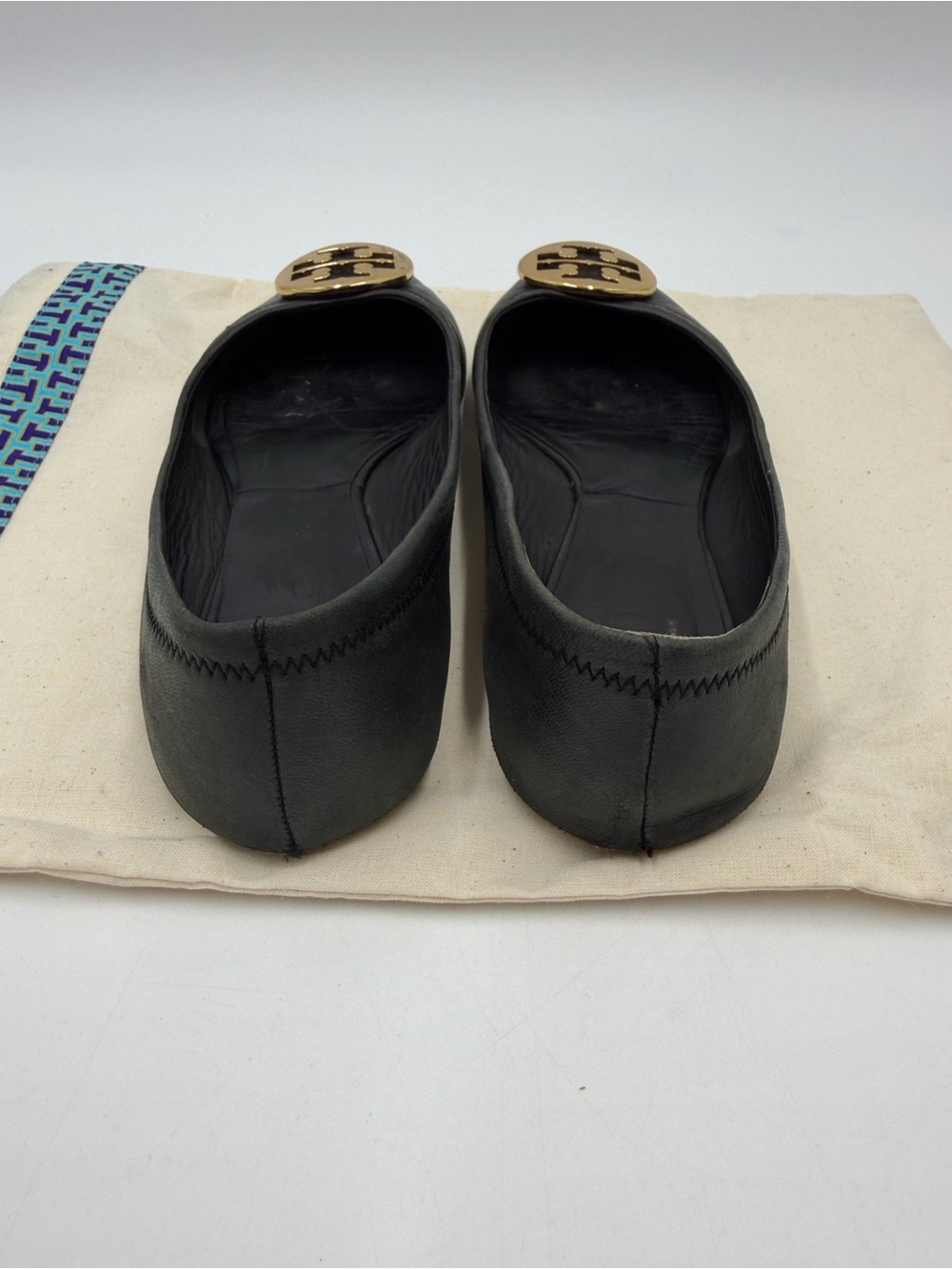 Tory Burch Black Leather Logo Medallion Ballet Flats - Picture 3 of 7